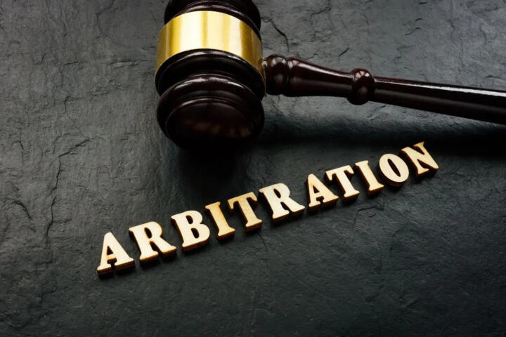 What Signing an Arbitration Clause Means for Your Rights