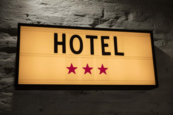 Understanding Hotel Cancellation Fees and Timelines